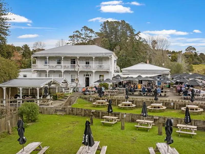 Puhoi Pub
